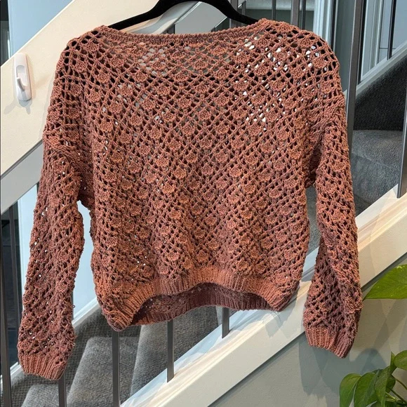 MOON & MADISON Loose Knit Crochet Styled Sweater - Picture 5 of 5
